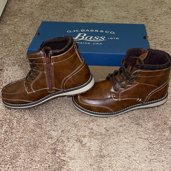 G.H. Bass & co. Cognac boot - Picture 1 of 5